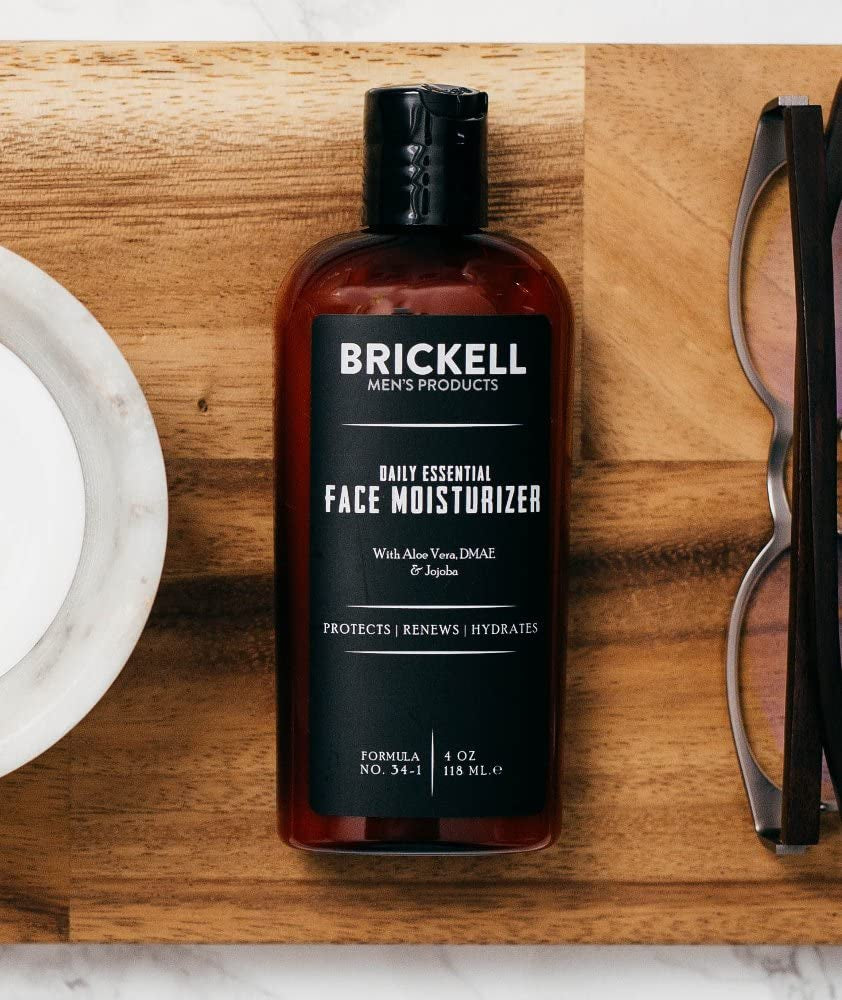 Brickell Men’S Products – Hidratante Facial Esencial Diario Para Hombres – Loción Facial Natural Y Orgánica (Perfumado) – 118 Ml